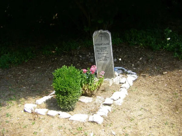 14. Verseny Lajos törzsőrmester sírja a Hór-völgyben